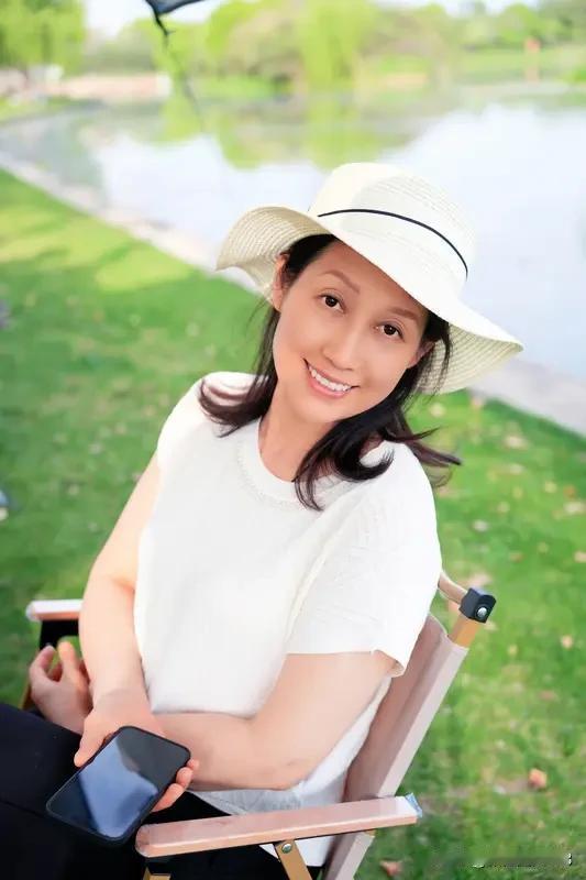 高颜值女主持人高颜值女主持人从来不是空有皮囊的花瓶，从总台李红的端庄大气，到王冰
