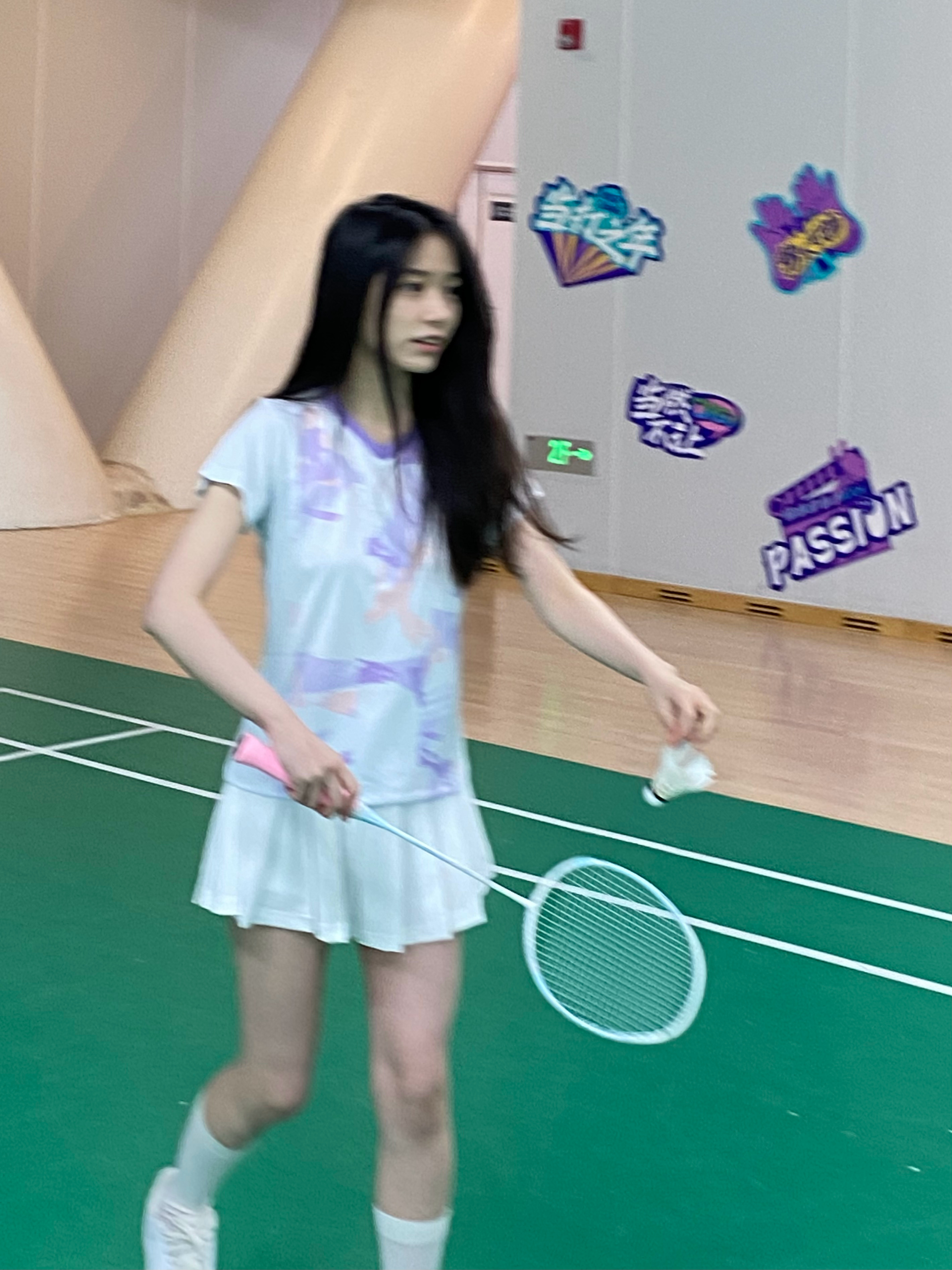 🏸少妇打球～ 