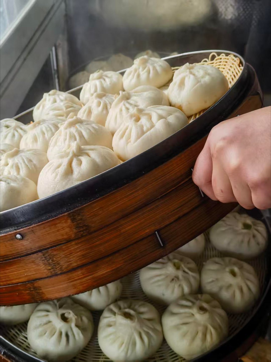 *在路上*寻寻觅觅，凭着一点点可怜的记忆～高架桥，找到大新曾经吃过的大包子，韭菜