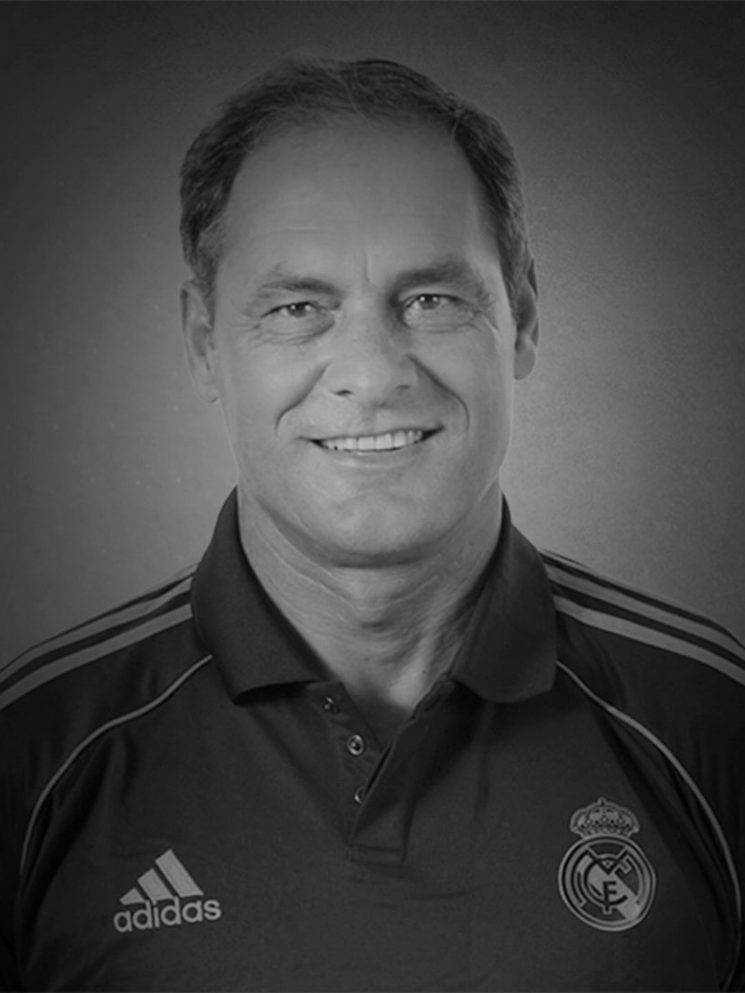 一路走好，西尔维诺10-13年期间皇家马德里的门将教练 