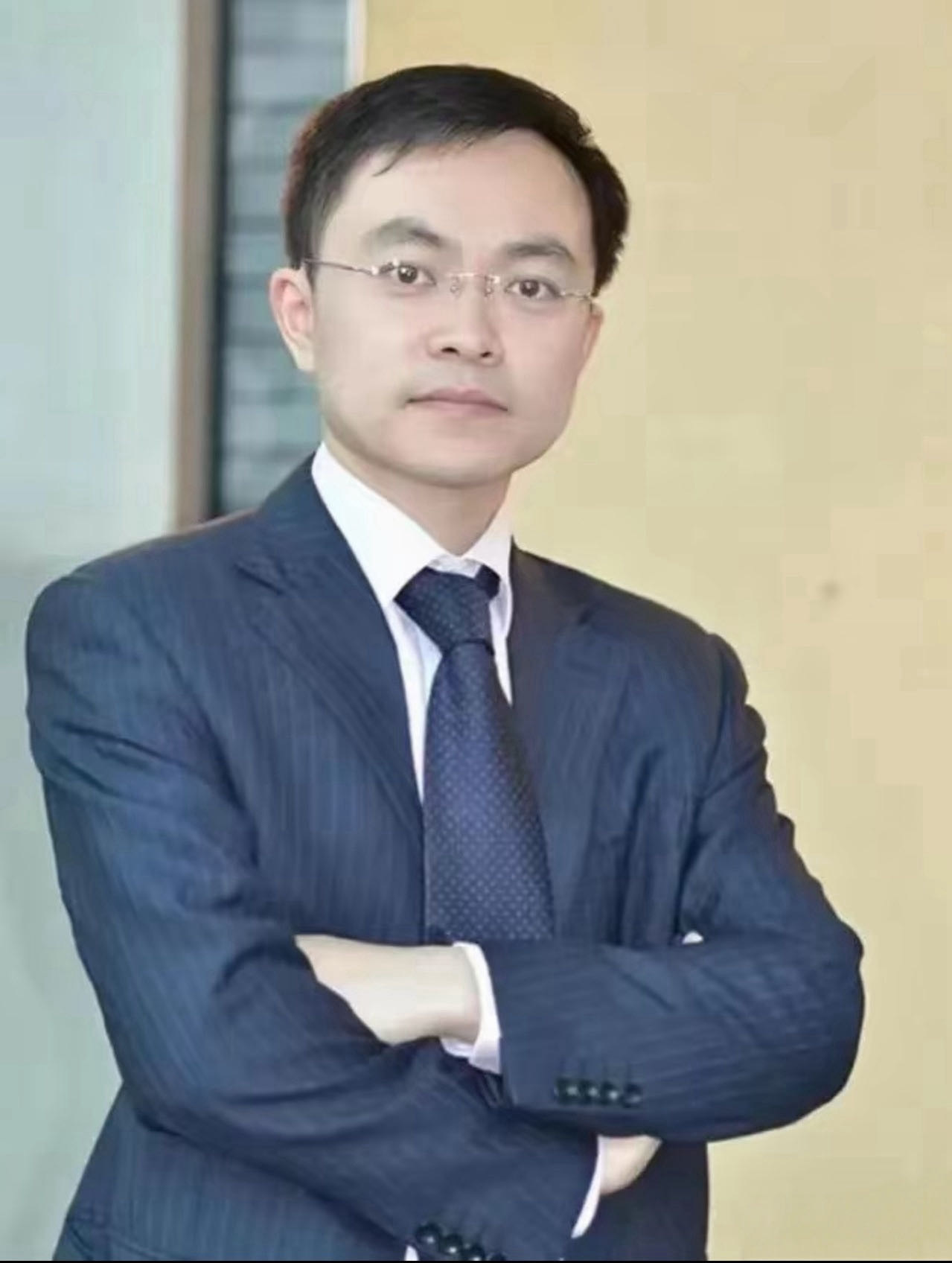 蔡磊回应倾家荡产救自己被称自私从“无所畏惧”到“爱谁谁”，蔡磊身上有种跟斩神一样