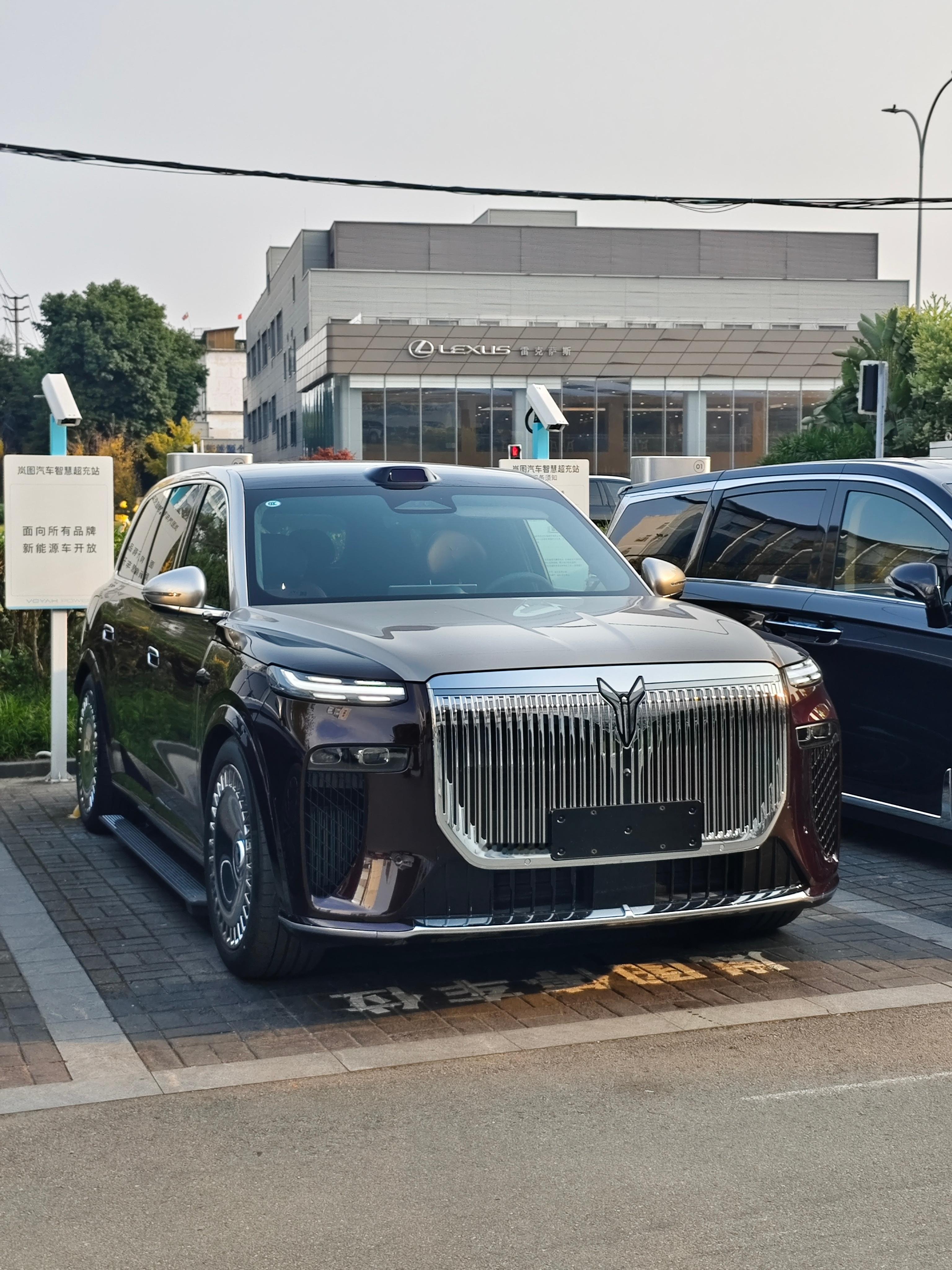 有一说一泰山这外观真霸气啊，虽然尺寸长度不是最大的，但是这个肉眼视觉上特别特别显