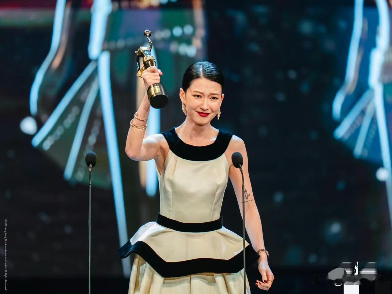 说廖子妤爆冷根本是无稽之谈，完全是外行跟风的无知论调。廖子妤前哨战三局两胜，《像