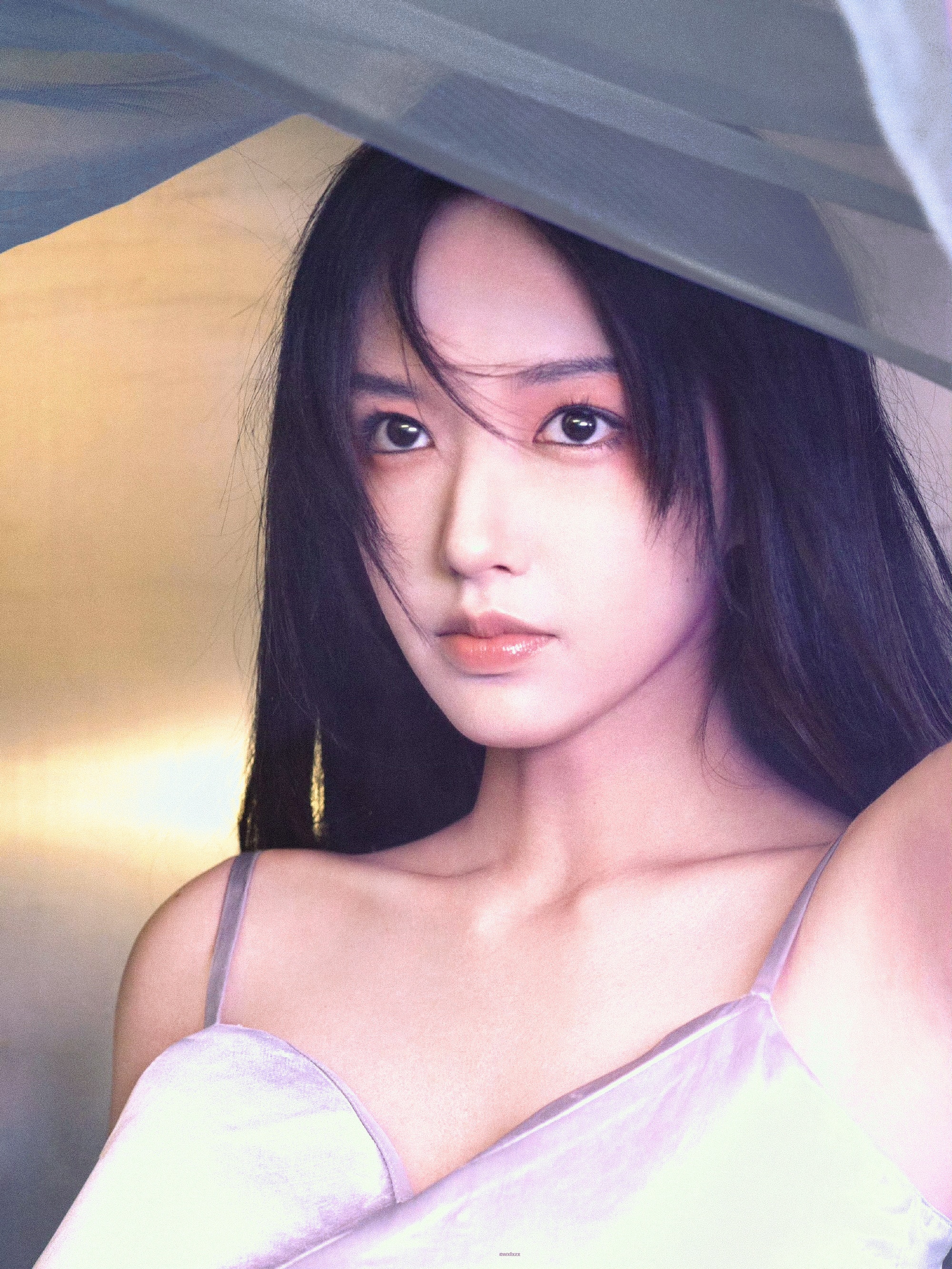 🌙🍬🌸👸薄纱轻覆 暖光落满肩头。最新潇息