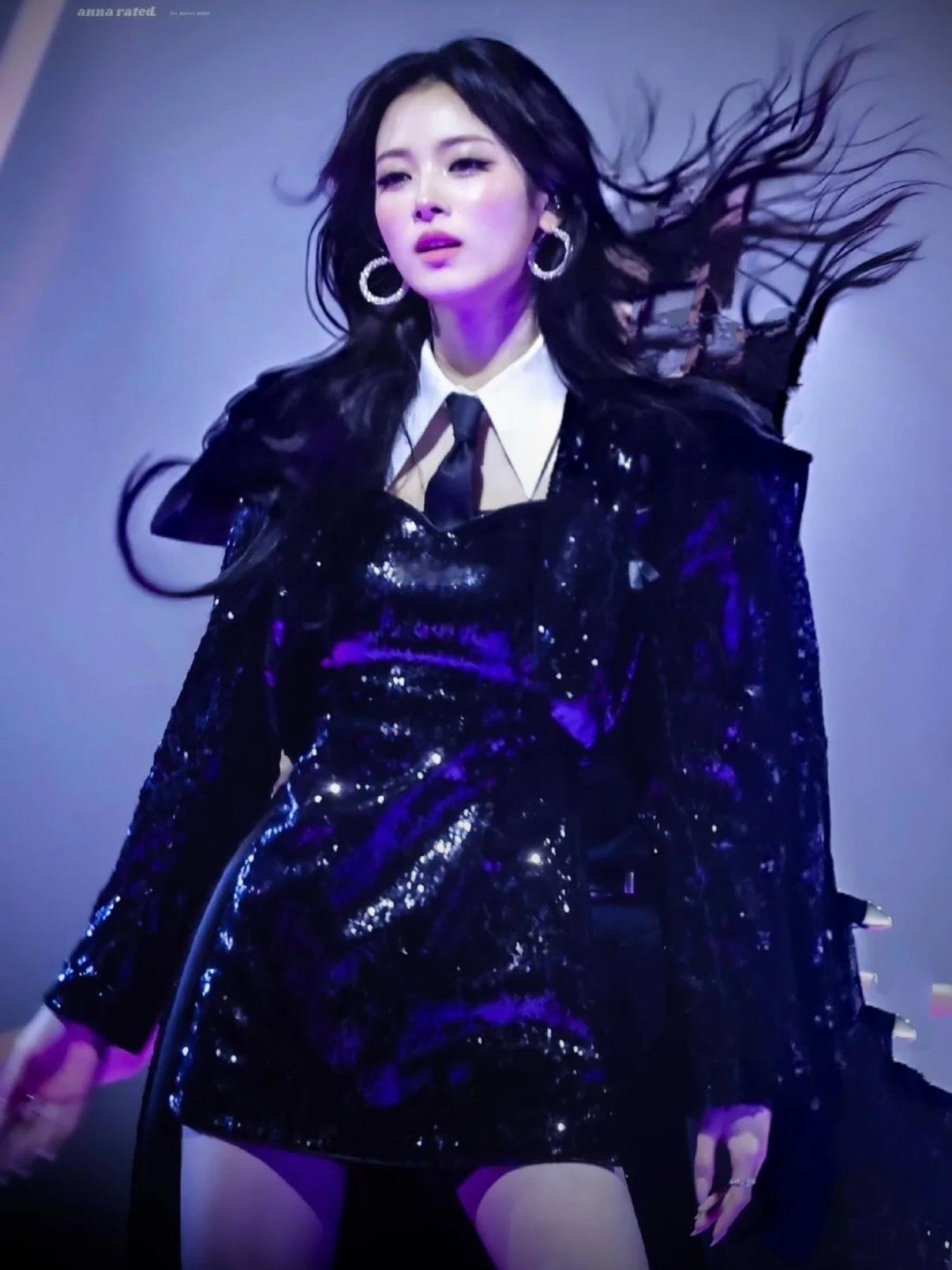 郑伊安ian & 田中杏奈 anna 两位六颜一 MAMA 舞台神图 