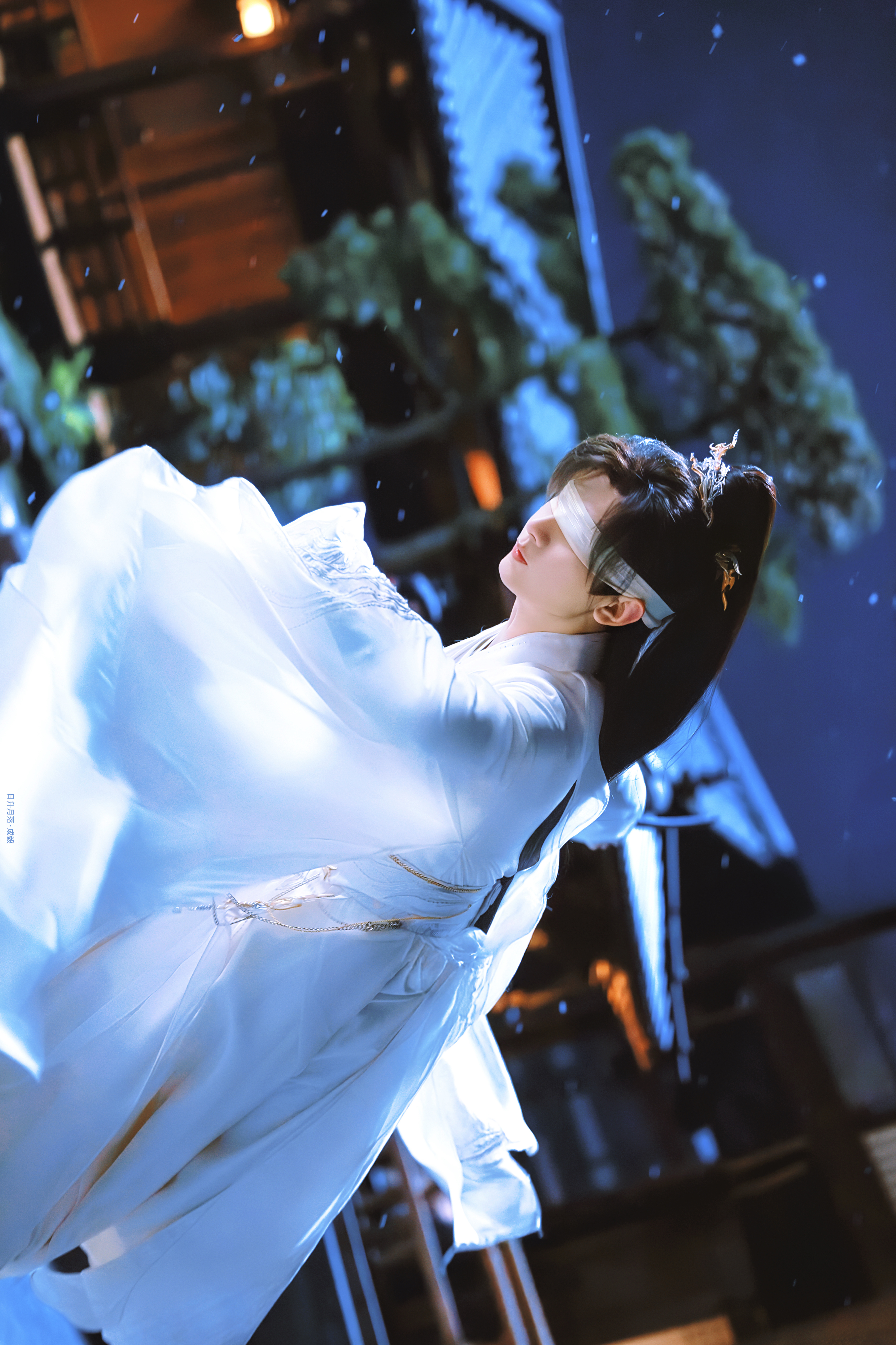 我族是天下第一除妖世家，复姓王权；而我，是家族的最强者——王权富贵。    ——