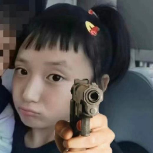 严百草的旋风三连踢严百草就是现在 严浩翔 我哪有戚百草的时候 