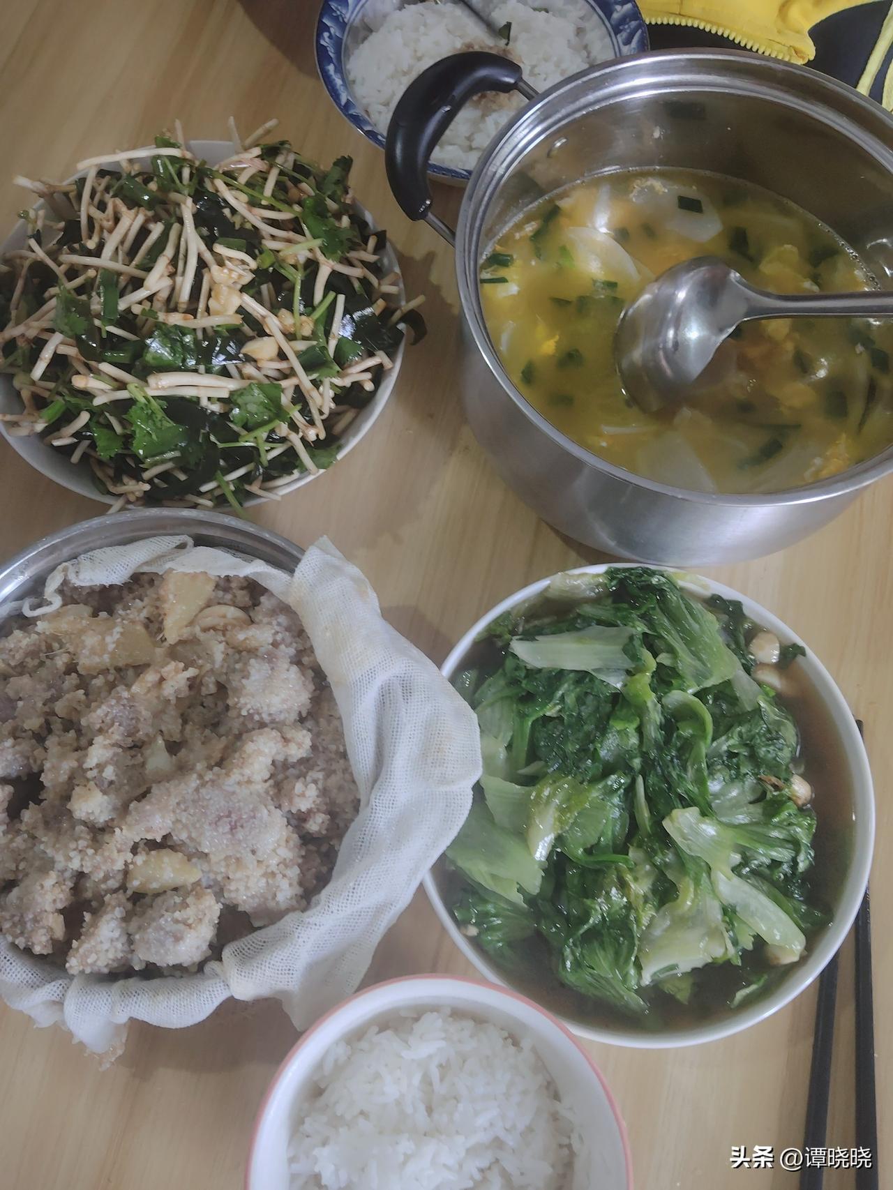 如何做好家常菜就是学习，不断实践，实践出真知嘛！今天又学了一道新菜，粉蒸牛肉，还