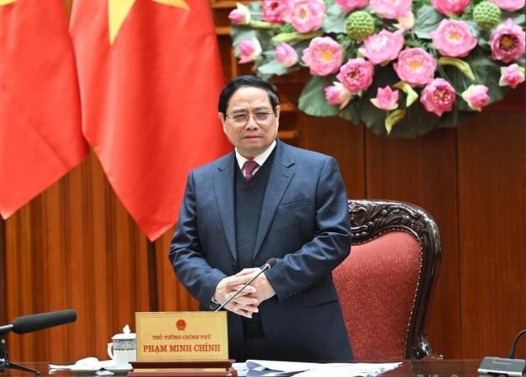 唱反调？苏林前脚在越南大会上承诺说未来越南的经济增速要不低于10%，范明政后脚就