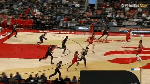 北京时间4月13日，NBA常规赛迎来一场关键对决。多伦多猛龙在主场以136-10