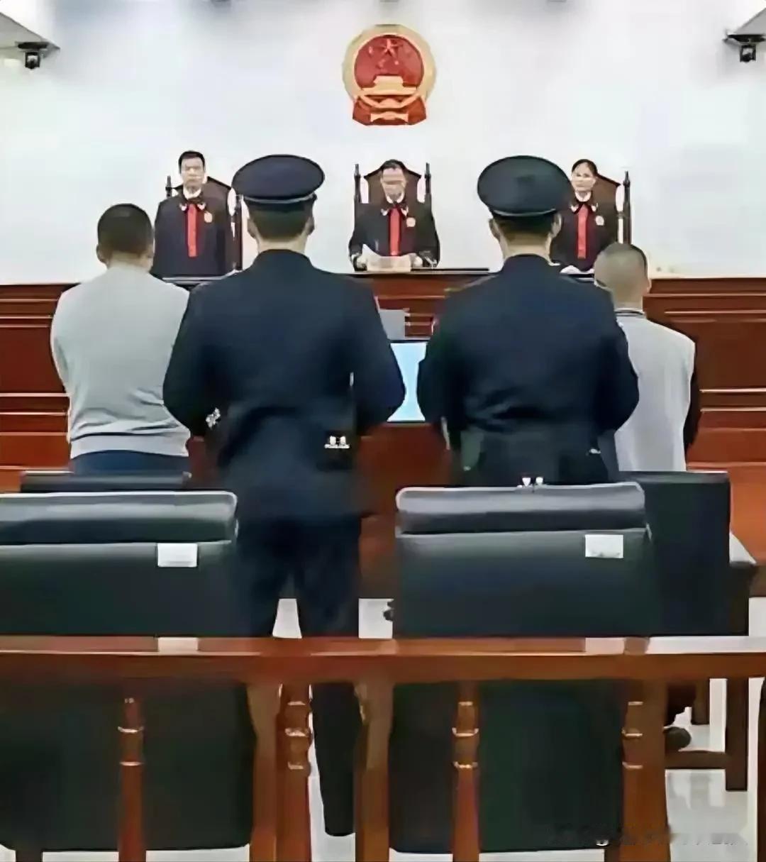 刘翔峰这个恶毒医生被判17年，我感觉太轻了，他做的那些恶事让人震惊，法庭还留了他