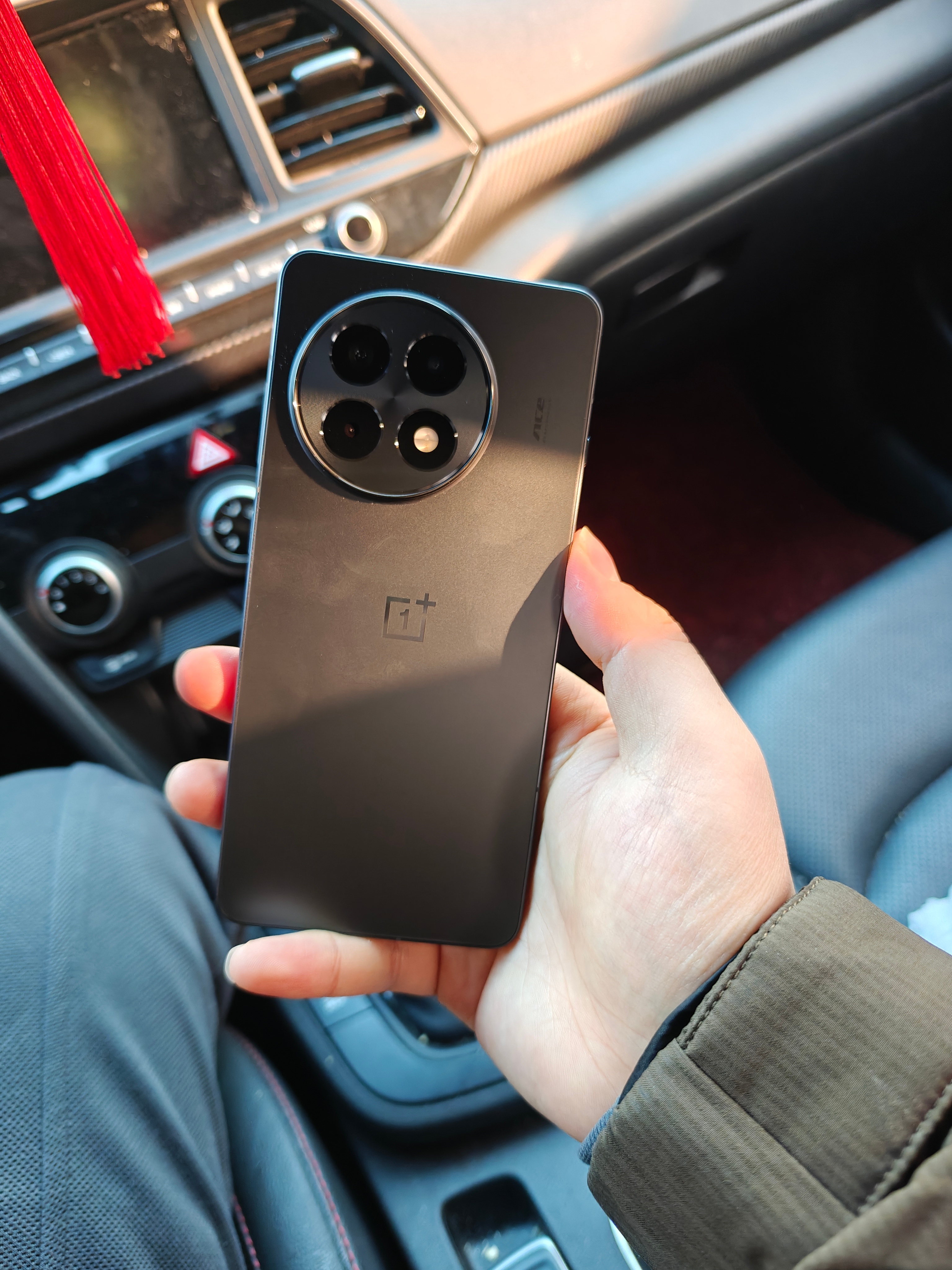 家人们，三连+关注，平安夜抽一位铁粉送5元现金，欢迎大家积极参加哦！ 