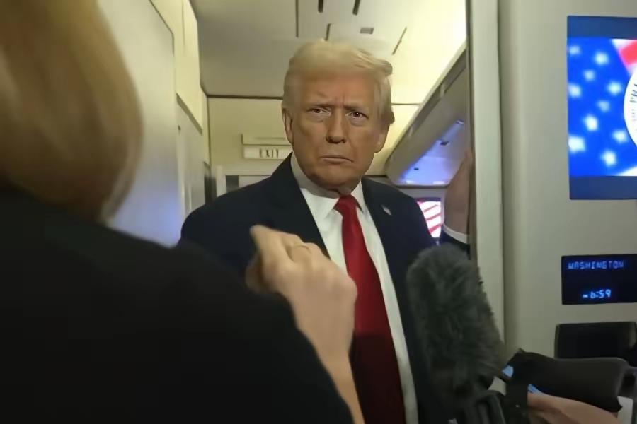 美国对委内瑞拉“缉毒”的费解之处：
1.规模强大到委内瑞拉全民皆兵
航母、隐身战