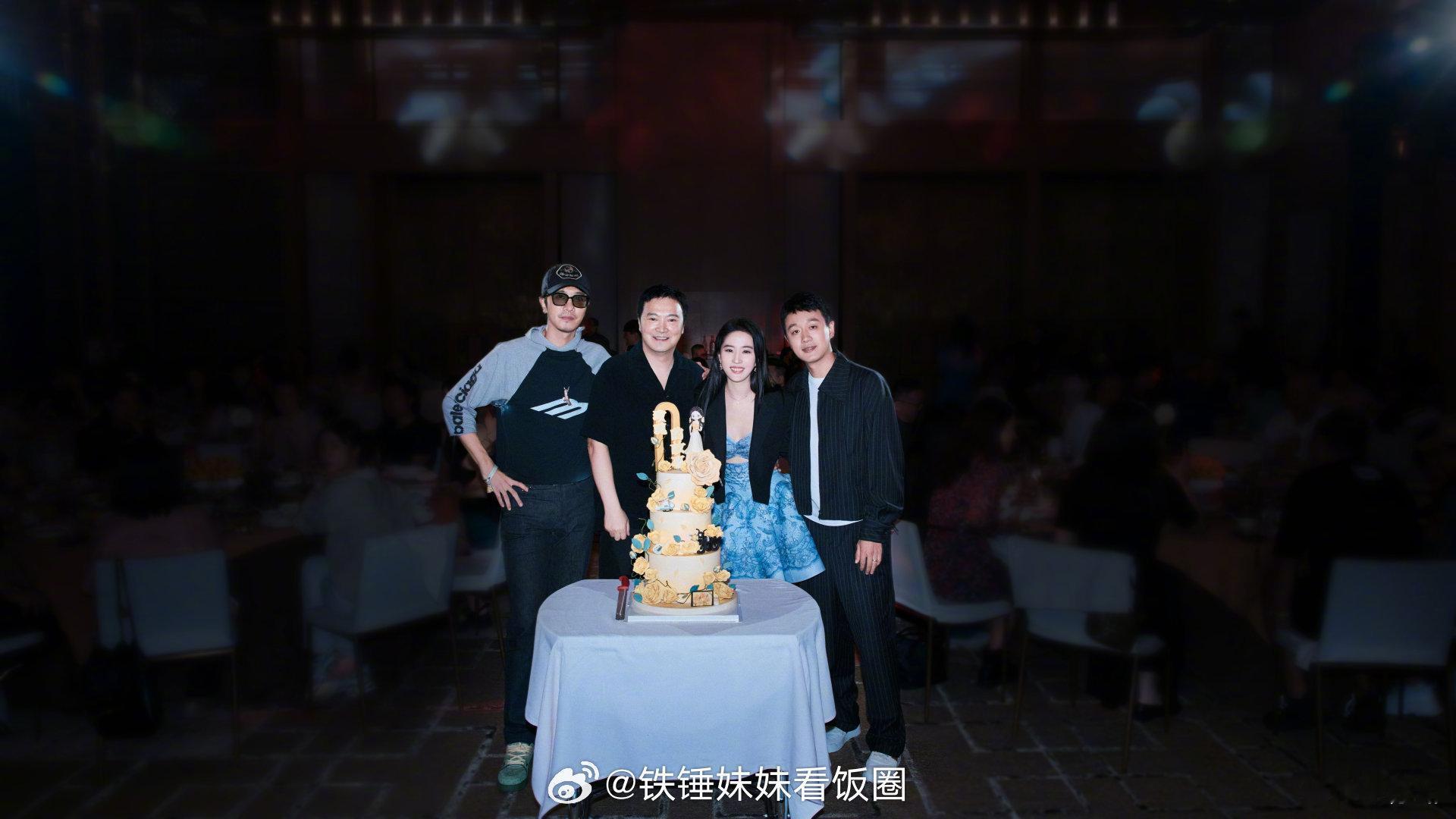 #到底是谁在替我见刘亦菲#刘亦菲总是能够给我们带来满满的正能量，这辈子能够见到刘