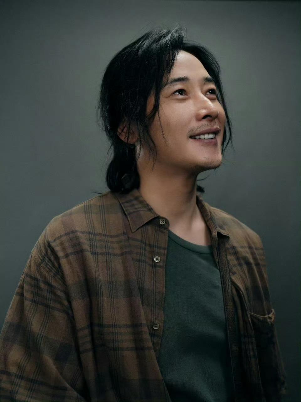 罗晋斯文败类爆改破烂少年这演技真的也是太炸裂了，满满的代入感，这么牛的演技简直是