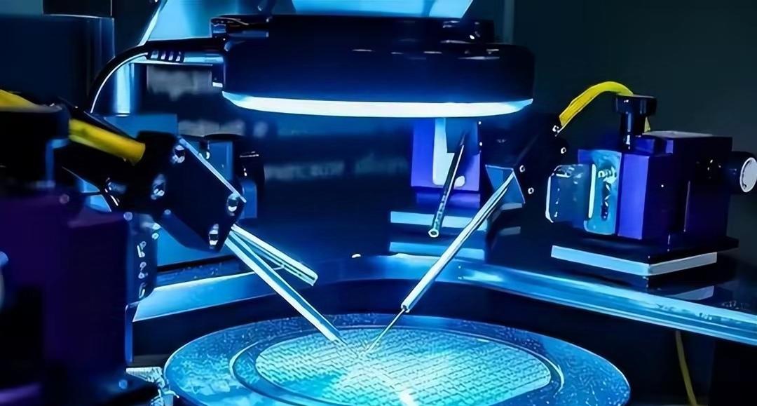 让光刻机变成“废铁”？中企正式官宣，日、美企业最担心的事来了。近期中国的一纸公告