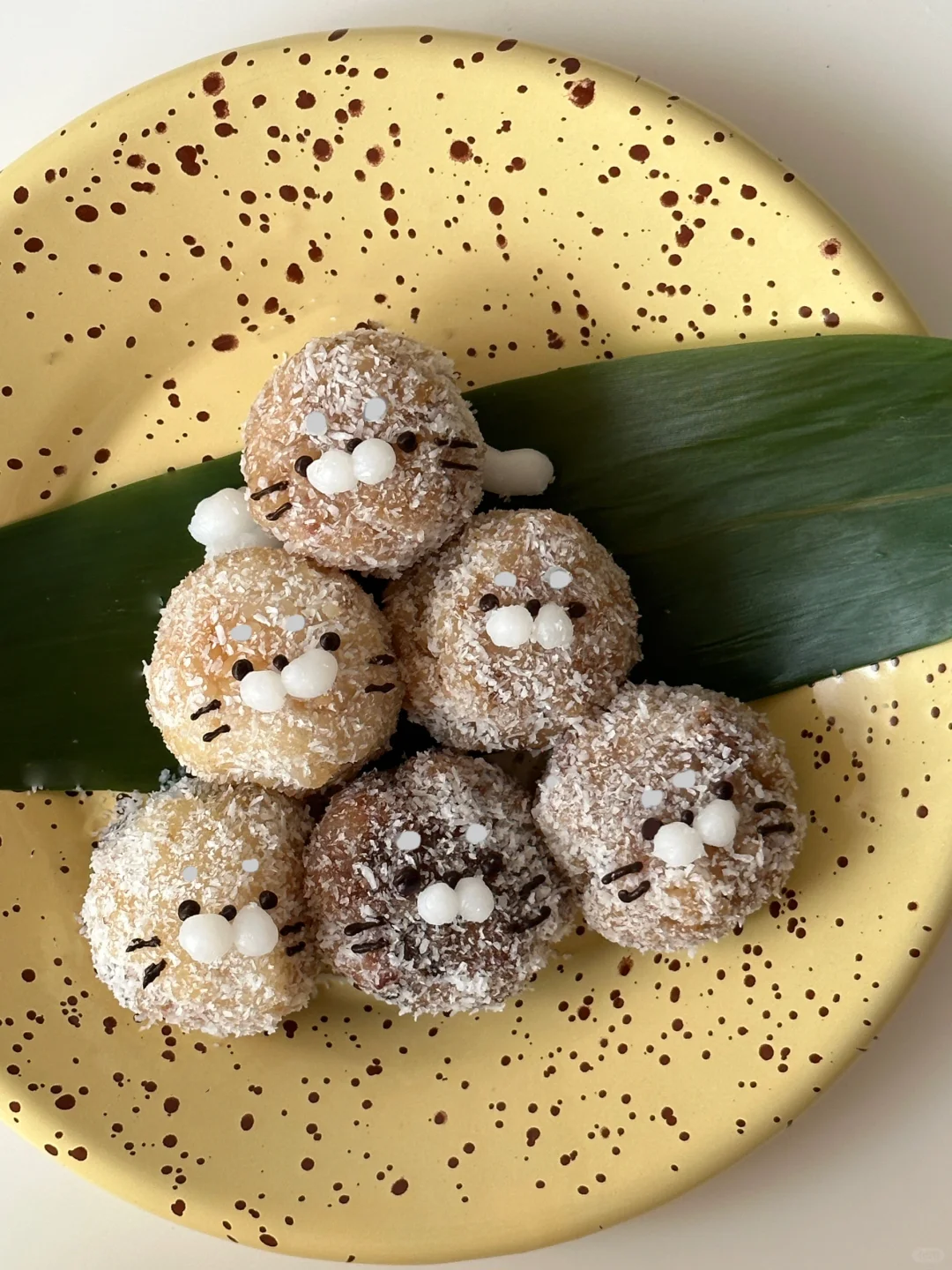 椰蓉小海豹甜粽&狗狗咸粽