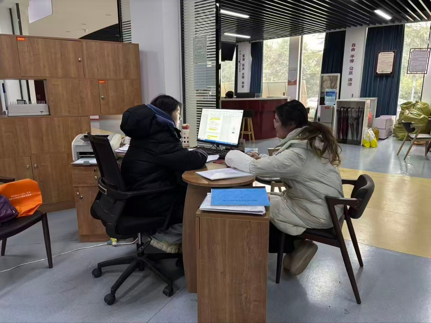 秦岭笑谈曲阜师范大学三下乡实践活动此次寒假社会实践，曲阜师范大学实践队以实际行动