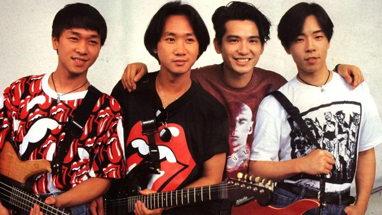 黄家驹的歌让人喜欢，原因太多了。就说《海阔天空》《光辉岁月》《真的爱你》这些经典