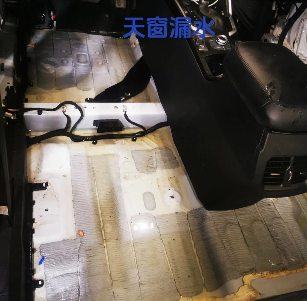 第三代哈弗 H6天窗漏水不用慌，多数情况自己疏通就能解决
第三代哈弗 H6 不少