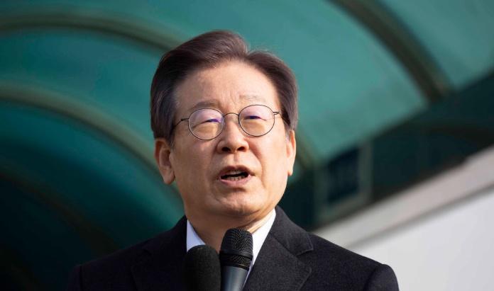 日韩也有清醒的政客。
一是韩国总统李在明
李在明在高市早苗涉台言论后，公开宣布台