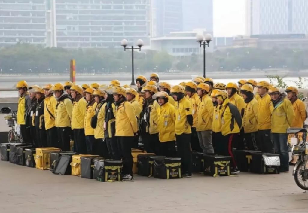 最近宁波不少餐饮老板做了个挺“硬气”的决定直接把外卖平台订单全关了。这波操作看着