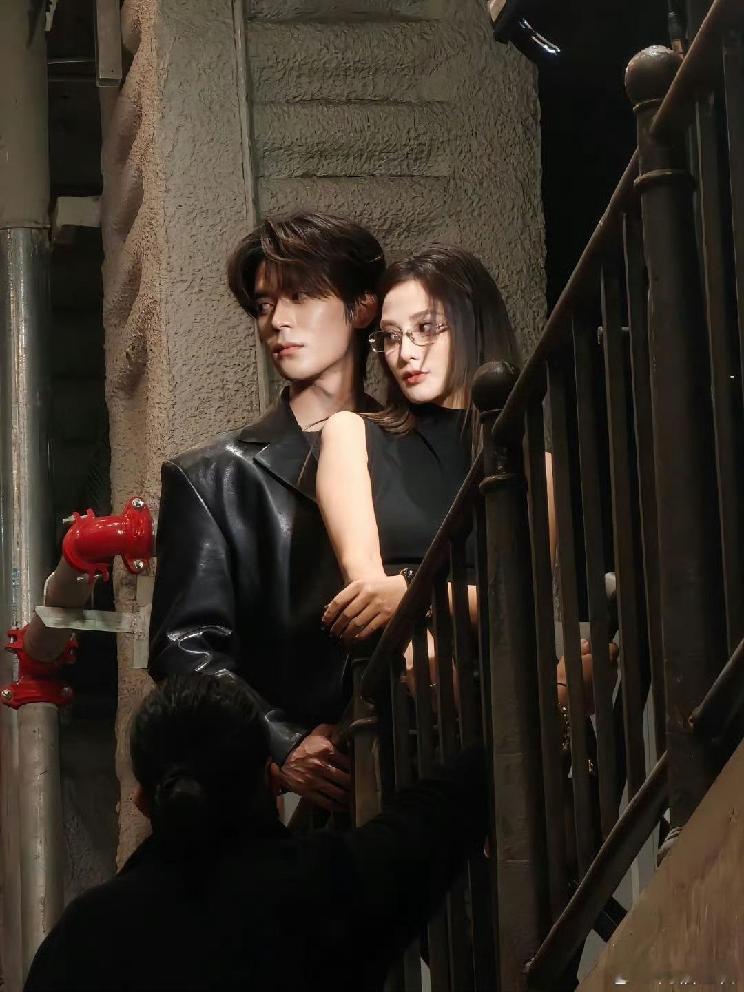 彭小苒 差十岁你们都嗑得动这哪里看的出来差十岁啊姐[流鼻血] 而且年下修狗➕御姐