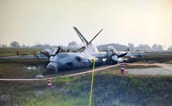 6月13日，印度空军一天发生两起坠机事故。一架是在安巴拉坠毁的“美洲豹”攻击机，
