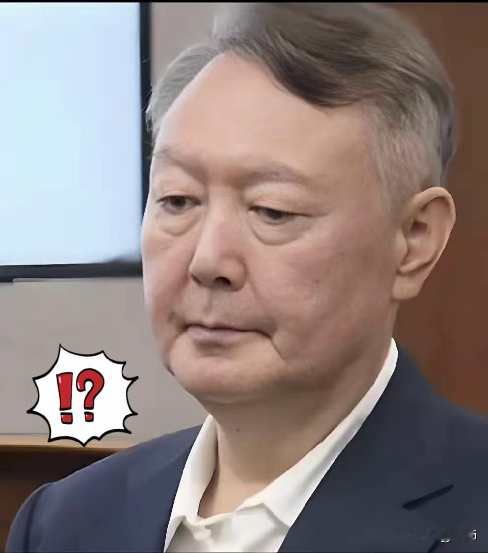 韩国宣布了
9月26日，韩国前总统尹锡悦来到首尔中央法院，出席他涉嫌以特殊手段妨
