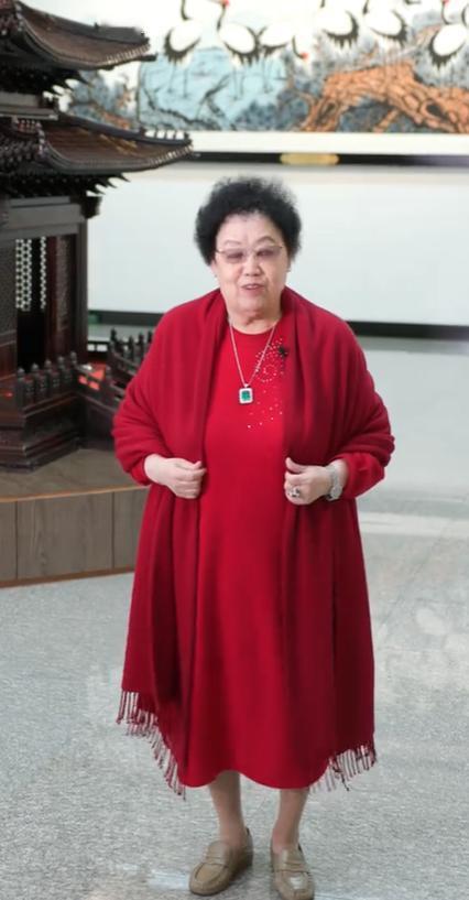470亿也难消愧疚！富婆陈丽华生前曝光，一次惨痛经历让她想自杀 。陈丽华晚年接受