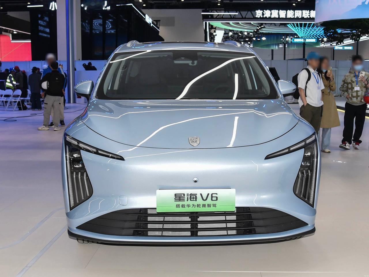 以前出去玩露营，要背沉重发电机、带一堆设备，又重又麻烦。
提了星海V6之后，才知