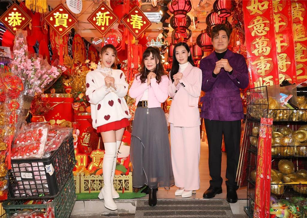 马年新春伊始，喜讯纷至沓来。龙千玉好事成双，不仅推出全新专辑《戏梦》，更将举办人