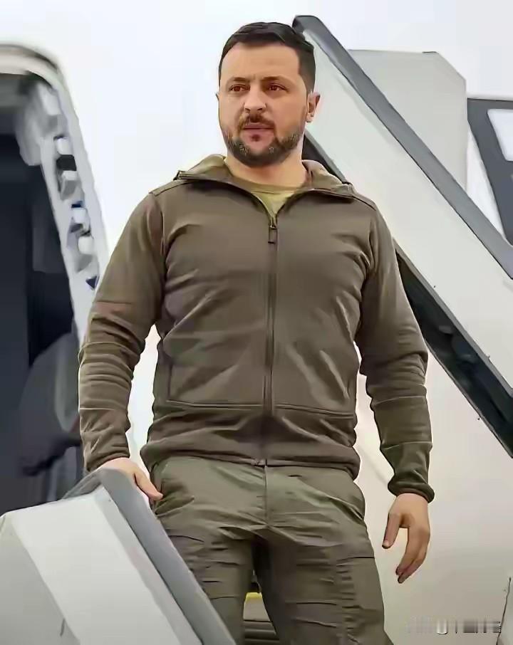 真的让人惊讶！怎么做到的？

俄乌开战以来，泽连斯基这9000多次外事访问，堪称