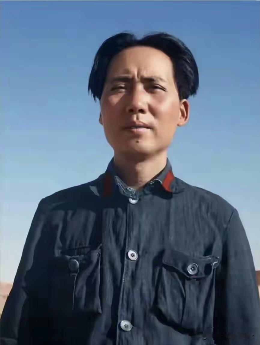 这张照片的确珍贵，感谢摄影师，看看顶天立地的东方巨人，就是伟岸霸气，目光如炬，火