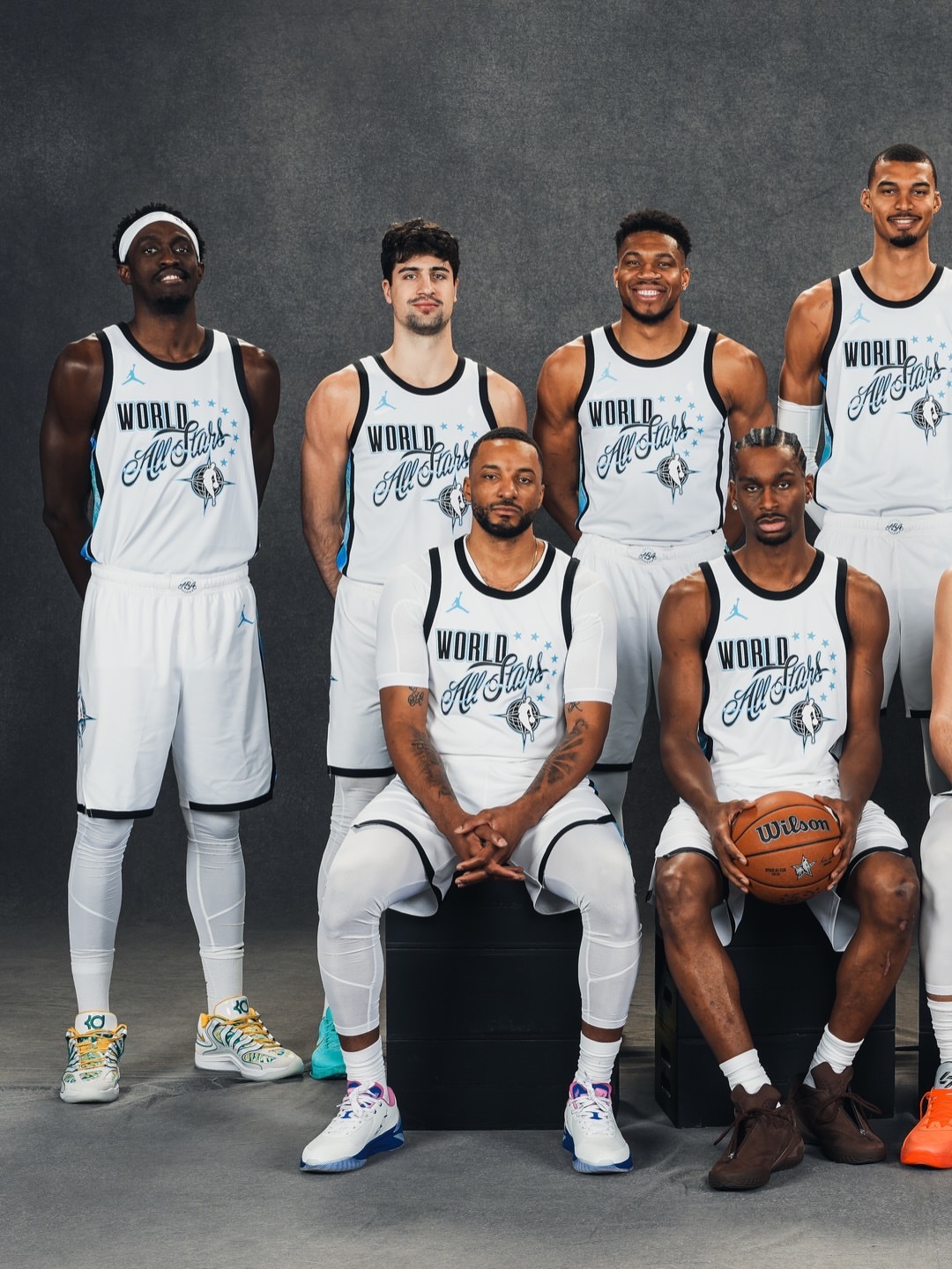 好强的世界队，就是可惜不能都打2026nba全明星