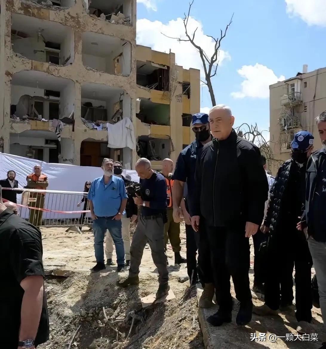 内部断裂已经开始了？

​以色列海法市市长表示：“以色列政府牺牲海法及周边地区居