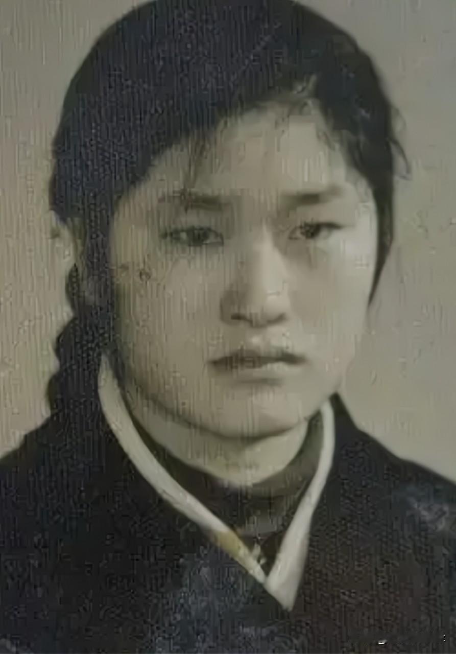 1973年，一名15岁的河南icon初二女生在英语icon试卷背面写了一首打油诗