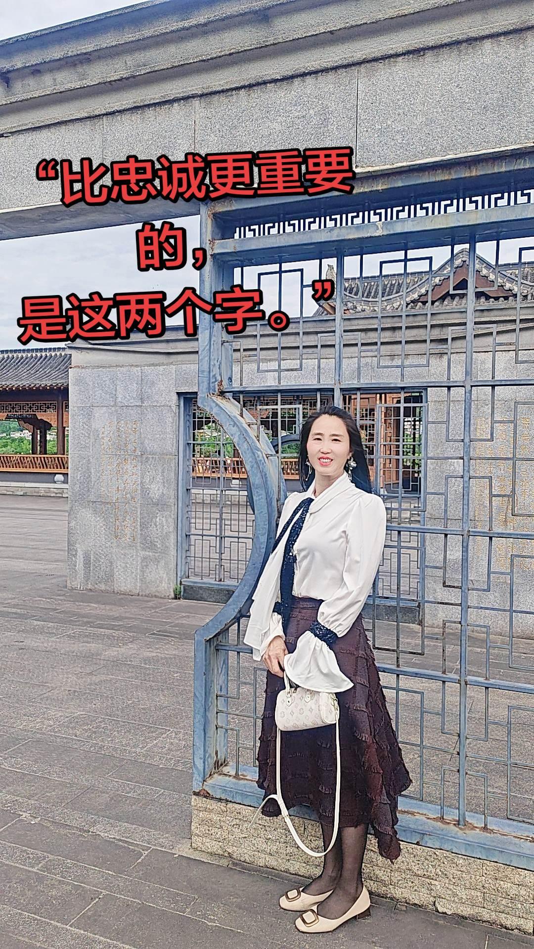 人到了一定年纪，好像突然就看透了一些事✨

以前总觉得“忠诚”是天生的——男人就
