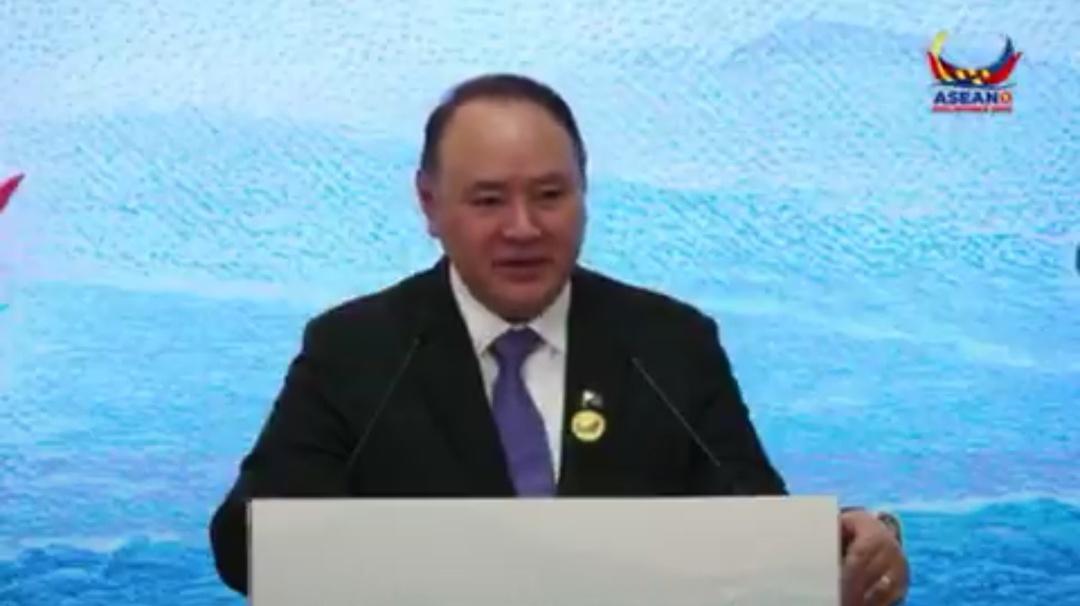针对海外炒作的“中国破坏东盟体系”论调，菲律宾防长最新回应看似平和，实则拿捏住了