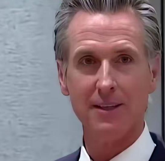 美国加州州长纽森，一句话把自家不少人都给干沉默了。原话是这么说的：“中国越成功，