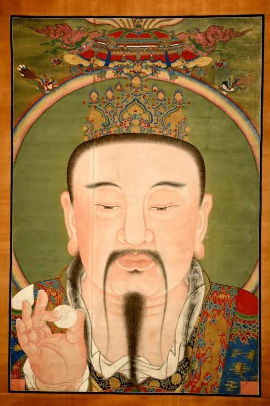 1995年，一老者途经山西闻喜，遇一农家办白事，两个道士正做法事，突然，他发现法