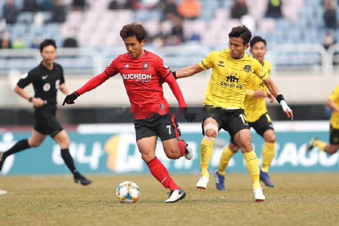 附加赛开战！富川能否续写不败传奇？水原又能否客场创造奇迹？ 
