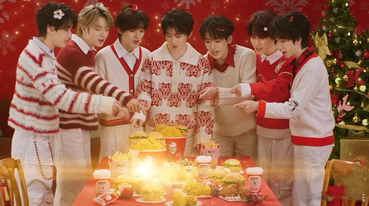 时代少年团的节日桶你有了吗 跟着享受冬日美味！让我仿佛置身于物料中的欢乐场景，和