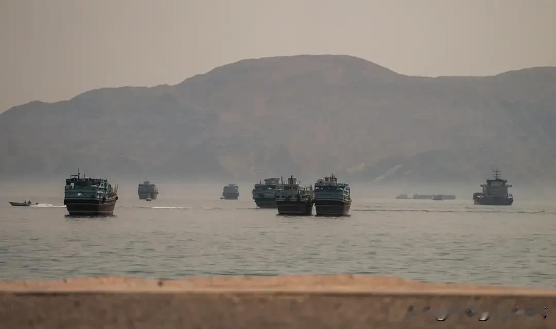 红海形成全新博弈战线，胡塞武装的海上行动精准牵制美方能源命脉，特朗普强硬表态的背