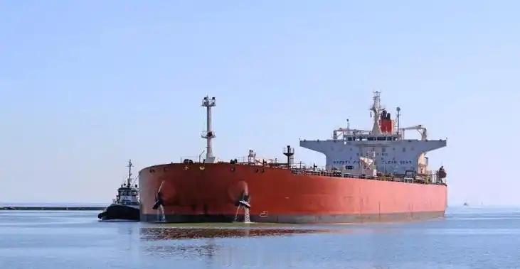 抢中国原油的美军，意识到玩砸了，收到最新命令，60天内不能动手。
 
特朗普真是