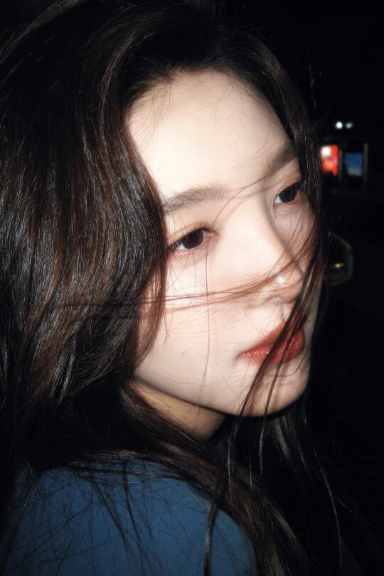 章若楠 壁纸