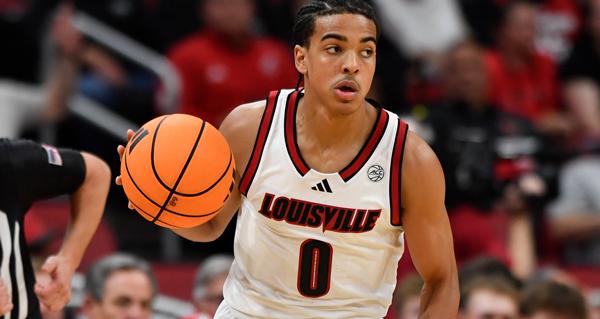 迈克尔·布朗二世宣布将参加2026年NBA选秀。据ESPN记者杰里米·伍预测，这