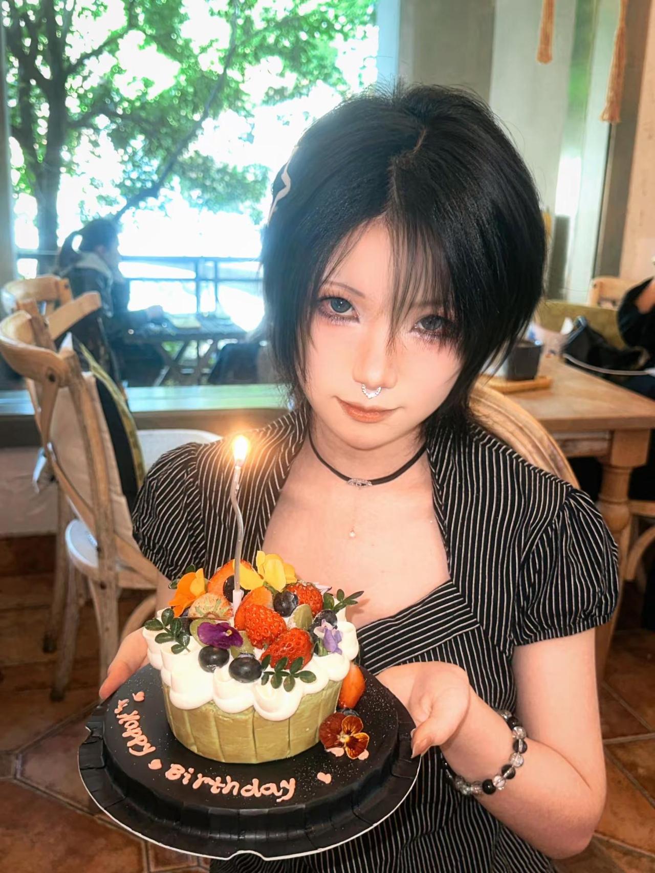 现在才发…古早烟熏妆 古早味