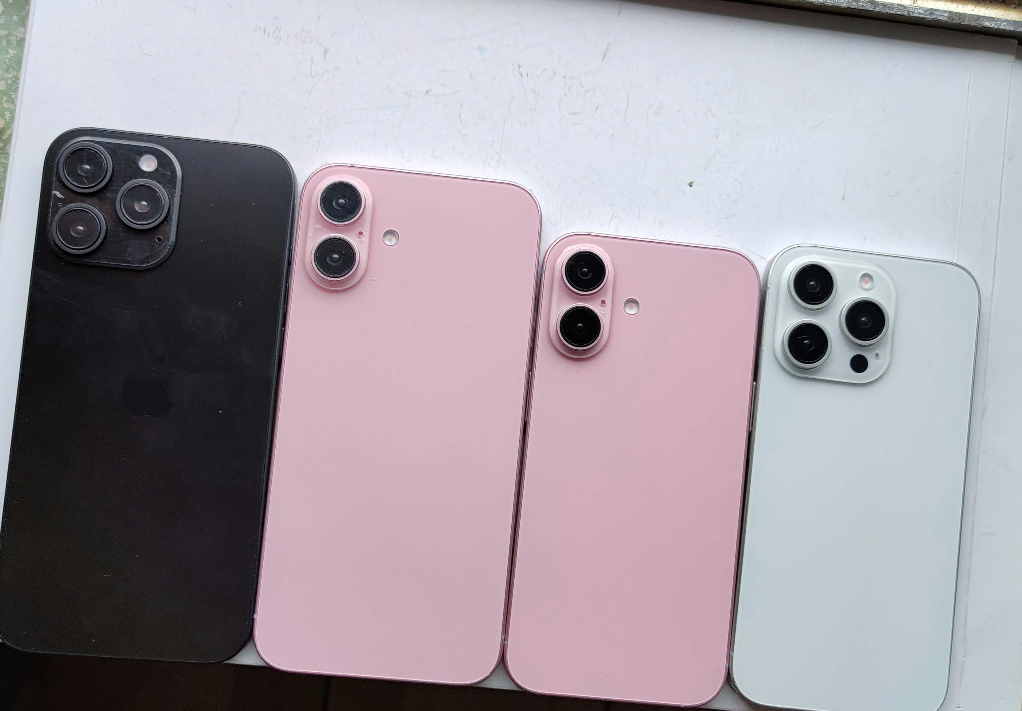 iPhone16系列全系机模，大家觉得这设计如何，同期华为mate70系列，依然