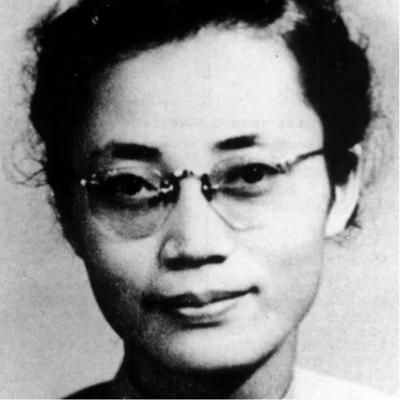 1950年，潜伏在台湾的女地下党，在被敌人抓捕的前夕，突然说：“天气有些阴，可能